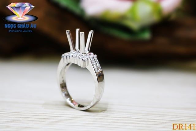 Nhẫn Kim Cương Thiên Nhiên DR131