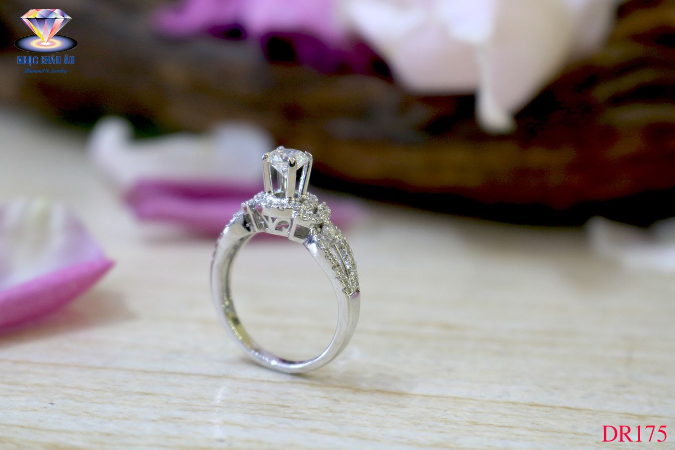 Nhẫn Kim Cương Thiên Nhiên DR175