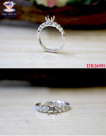 Nhẫn Kim cương thiên nhiên DR269N