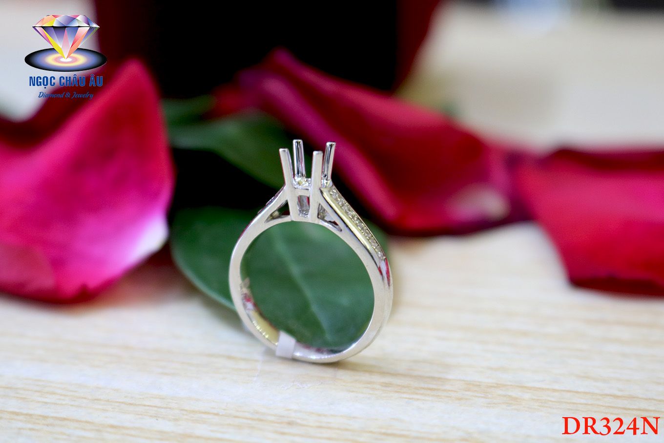 Nhẫn Kim Cương Thiên Nhiên DR324N