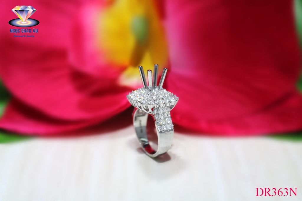 Nhẫn Kim Cương Thiên Nhiên DR363N