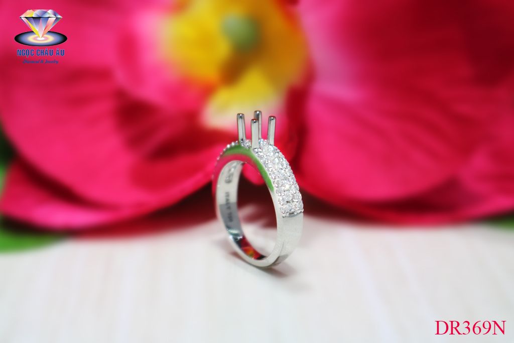 Nhẫn Kim Cương Thiên Nhiên DR369N