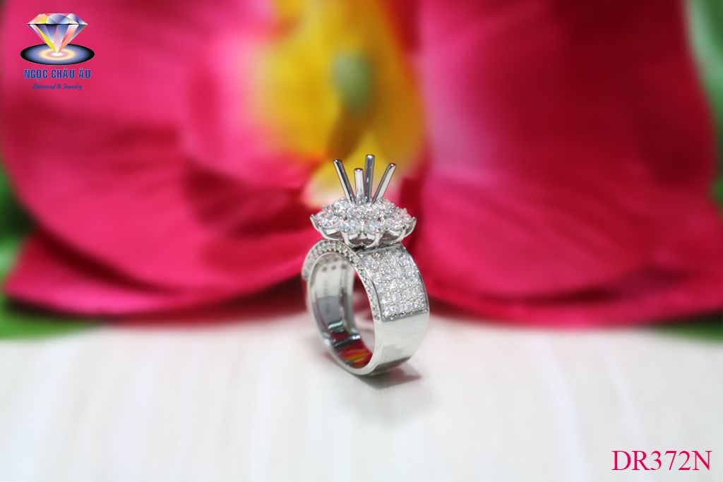 Nhẫn Kim Cương Thiên Nhiên DR372N