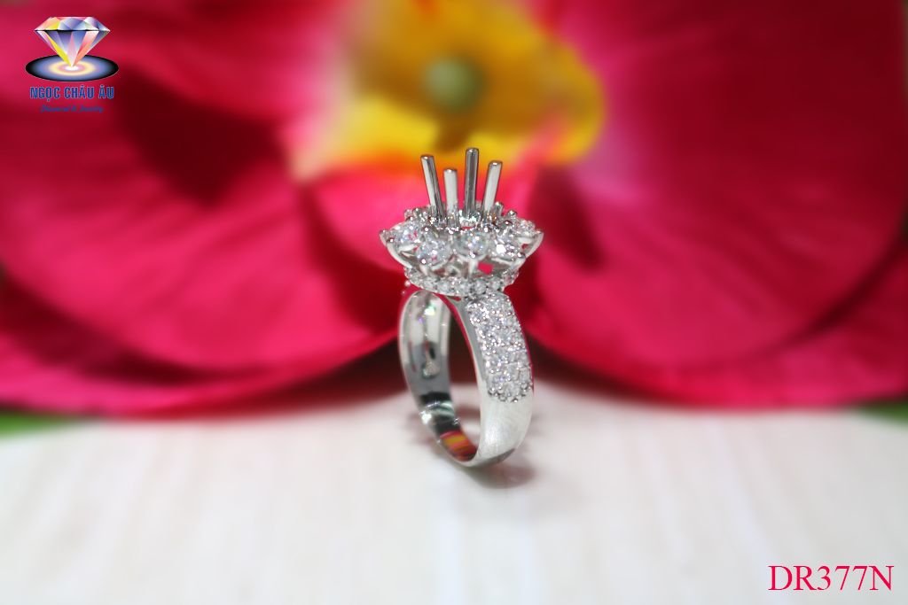 Nhẫn Kim Cương Thiên Nhiên DR377N