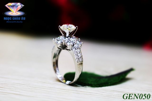 Nhẫn nữ vàng ý GEN050