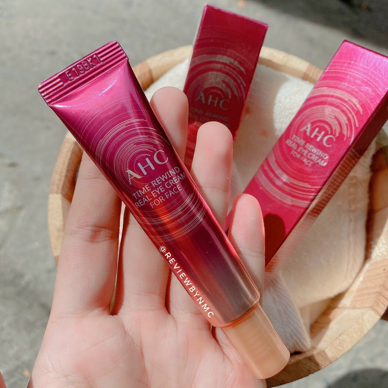Kem Dưỡng Mắt AHC Time Rewind Real Eye Cream For Face