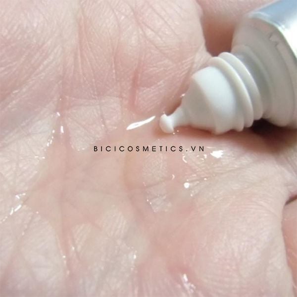 Tinh Chất Trị Thâm Rohto Melano CC Anti Spot Essence