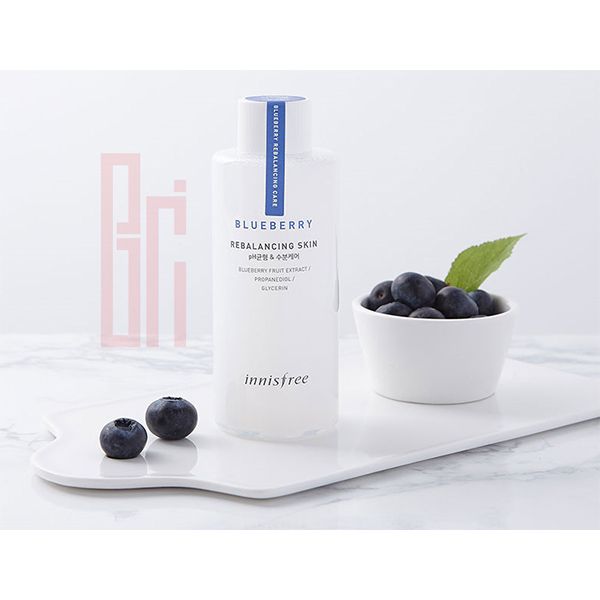 Nước Hoa Hồng Innisfree Blueberry Rebalancing Skin (150ml)