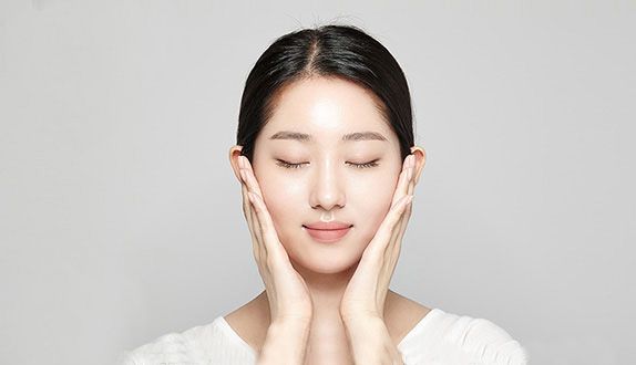 Nước Hoa Hồng Hanyul Pure Artemisia Watery Calming Toner