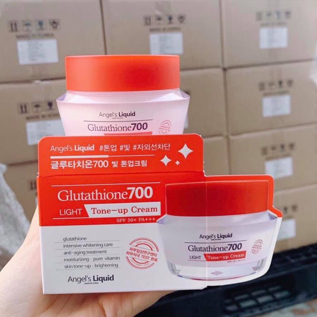 Kem Dưỡng Trắng Da Angel's Liquid Glutathione 700 Light Tone Up Cream