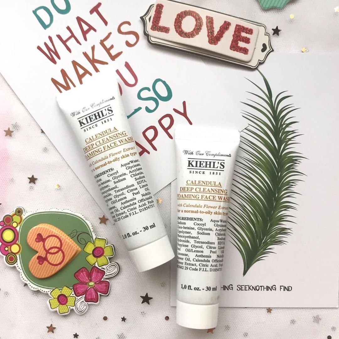 Sữa rửa mặt hoa cúc Kiehl's Calendula Deep Cleansing Foaming Face Wash 30ml