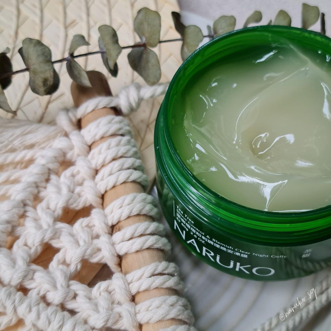 Mặt Nạ Ngủ Trị Mụn NARUKO Tea Tree Shine Control & Blemish Clear Night Gelly