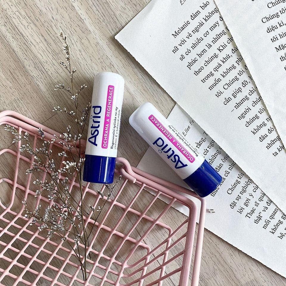 Son Dưỡng Môi Mỡ Hươu Astrid Lip Balm