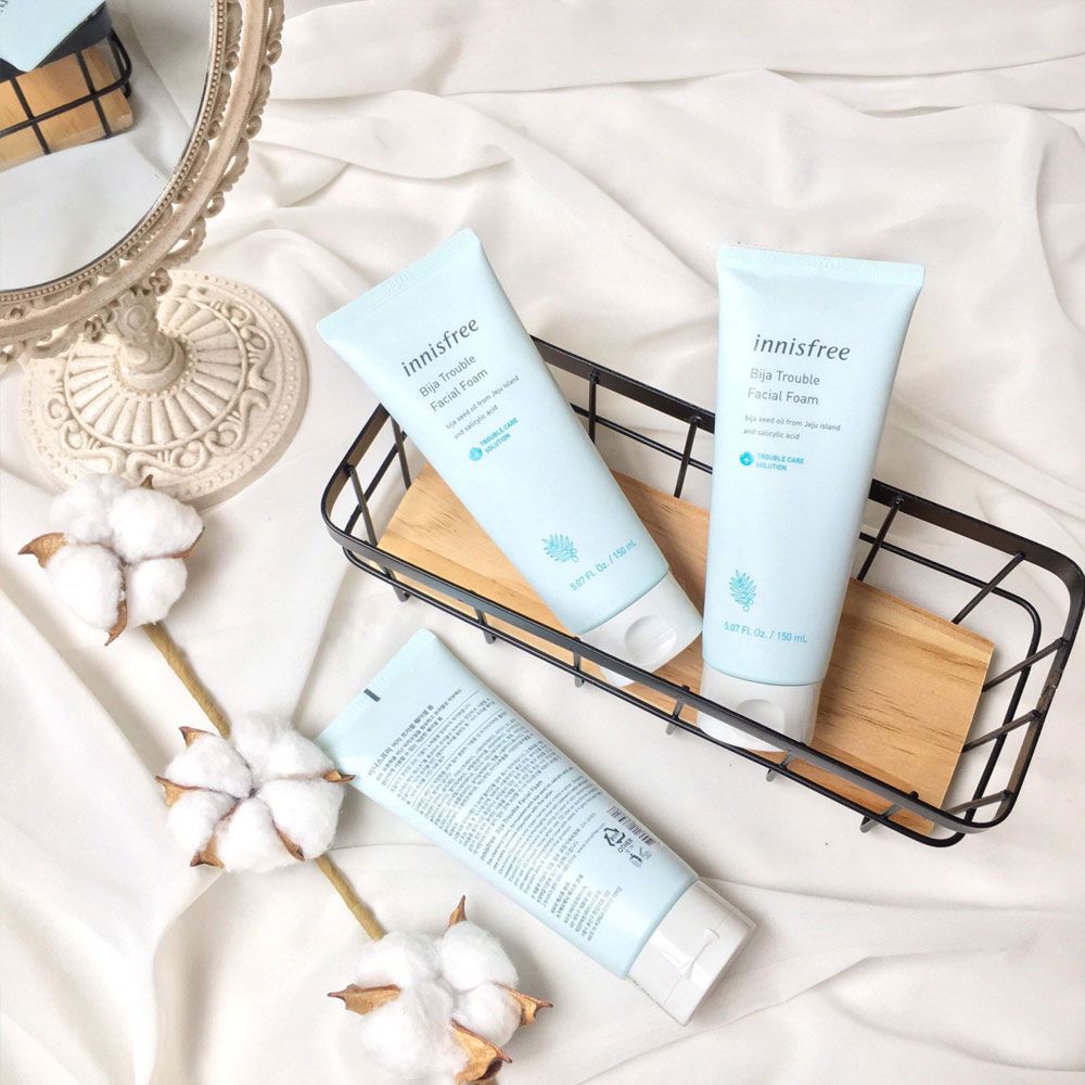 Sữa Rửa Mặt Trị Mụn Innisfree Bija Trouble Facial Foam
