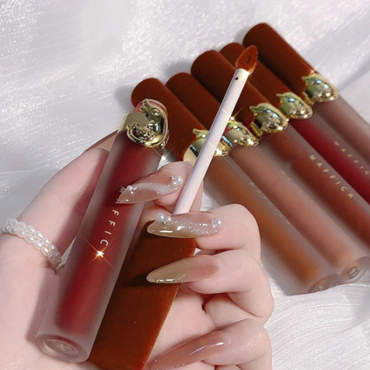 Son Kem Cá Heo MAFFICK Dolphin's Love Velvet Lip Glaze NĐT