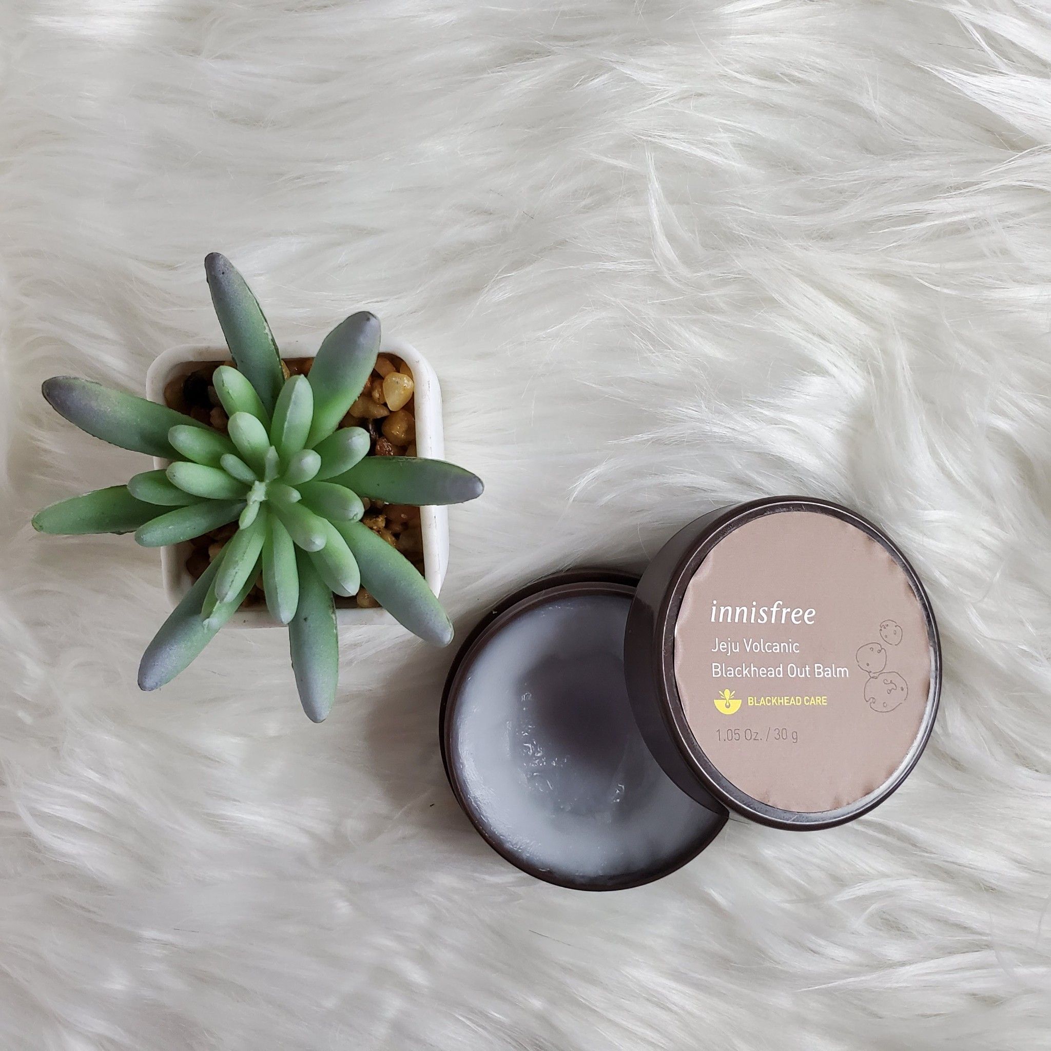 Sáp Trị Mụn Innisfree Jeju Volcanic Black Head Out Balm