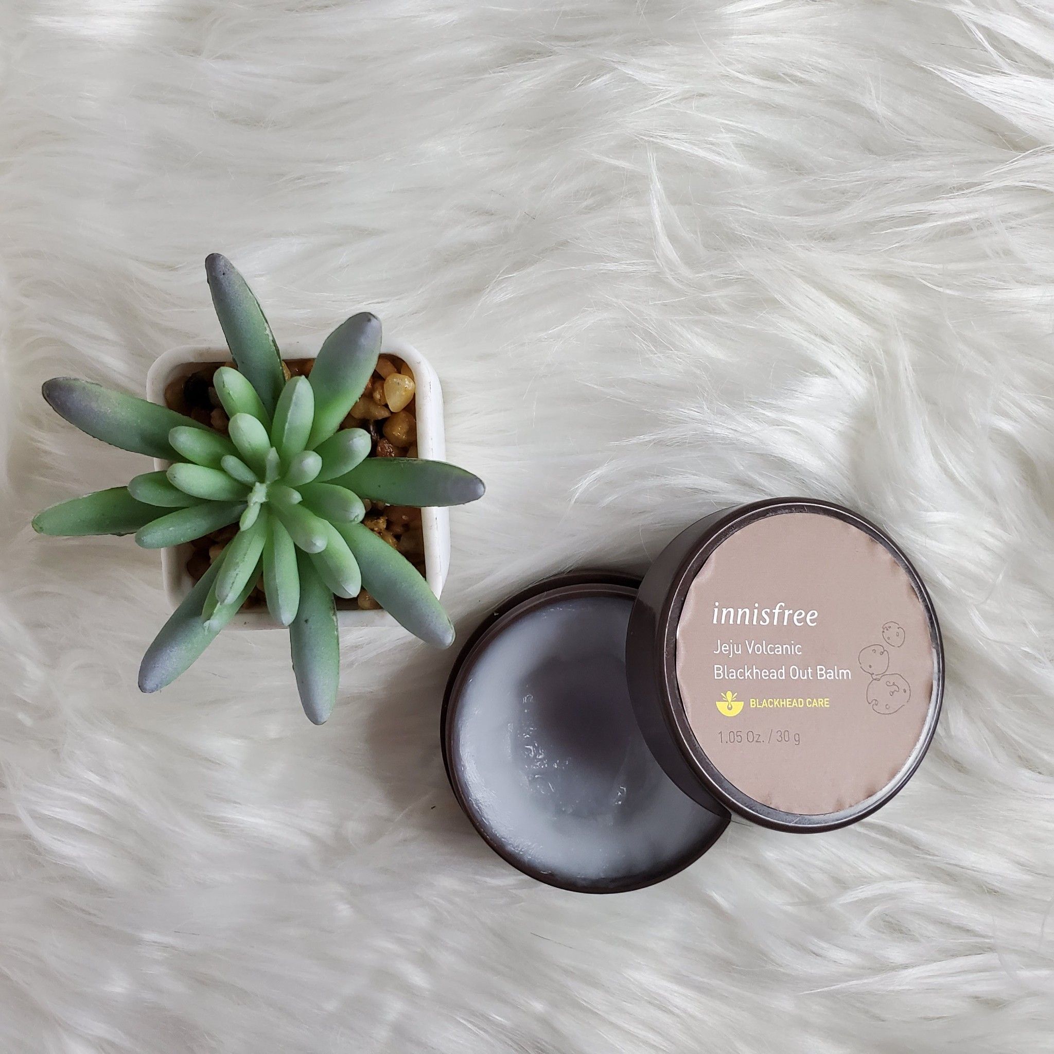  Sáp Trị Mụn Innisfree Jeju Volcanic Black Head Out Balm 