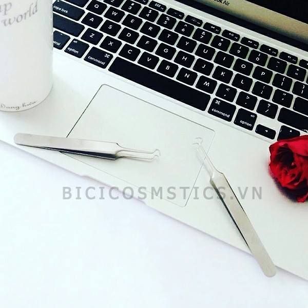 Vacosi Nhíp Gắp Mụn Thần Kỳ Blackhead Tweezers T07