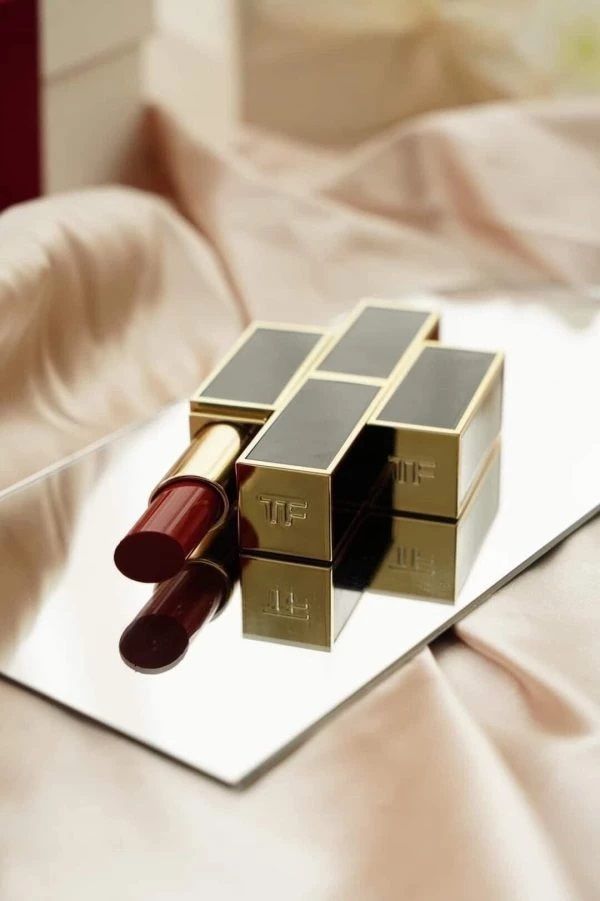  Son Thỏi Lì TOM FORD Lip Color Saint Matte 