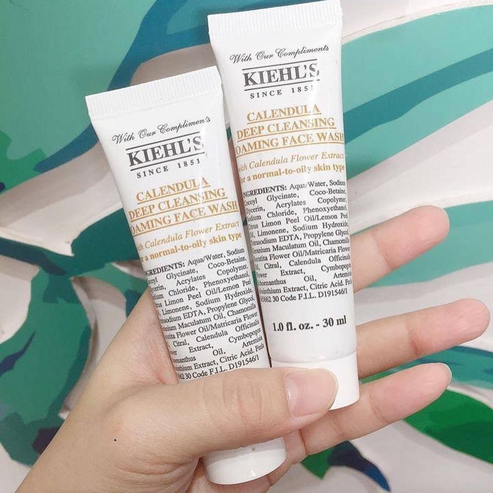 Sữa rửa mặt hoa cúc Kiehl's Calendula Deep Cleansing Foaming Face Wash 30ml