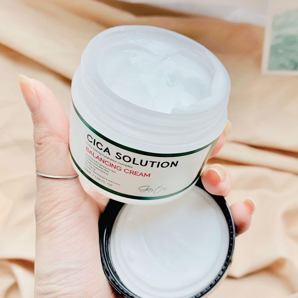  Kem Dưỡng Chống Lão Hóa Nâng Tone Da GASTON Cica Solution Balancing Cream 