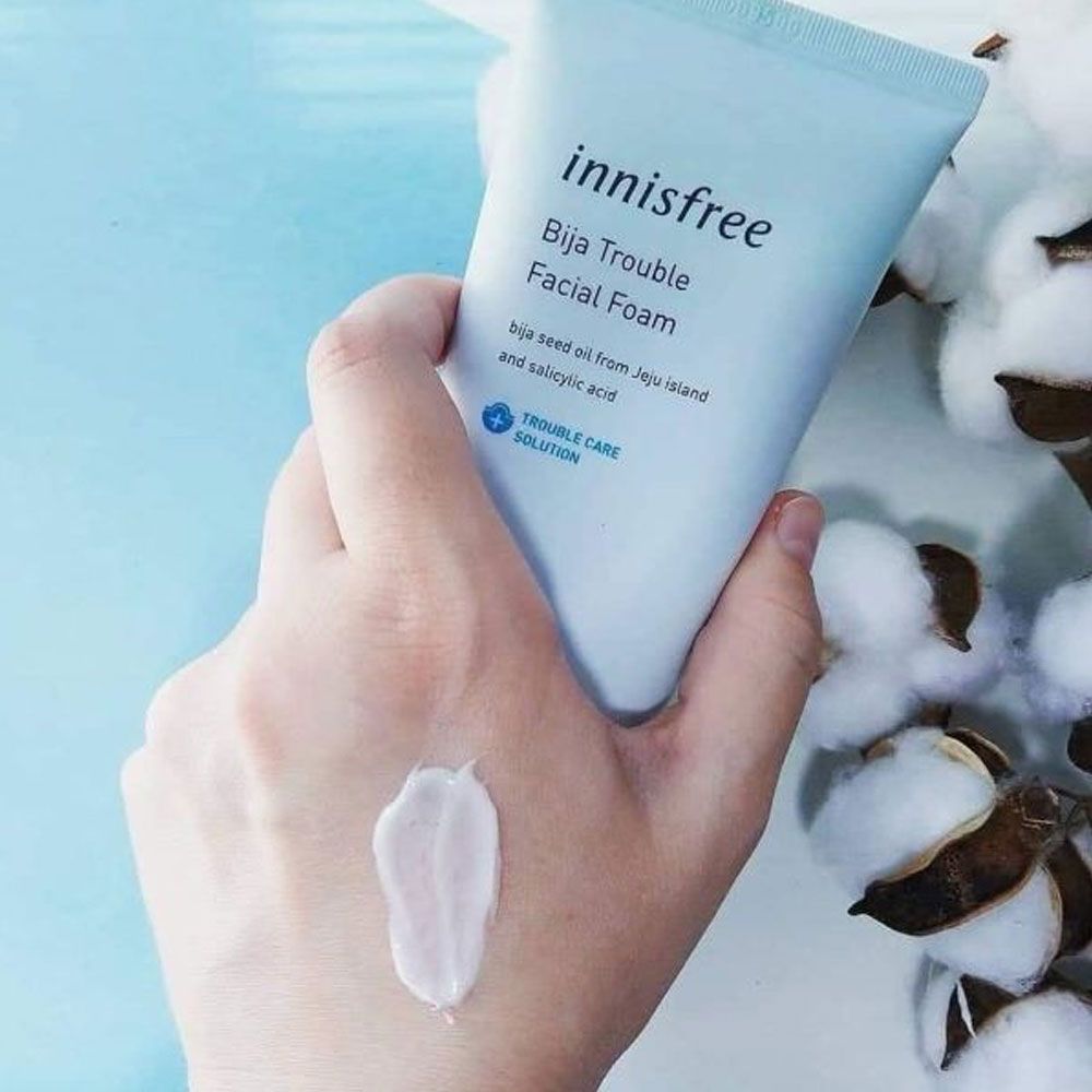 Sữa Rửa Mặt Trị Mụn Innisfree Bija Trouble Facial Foam