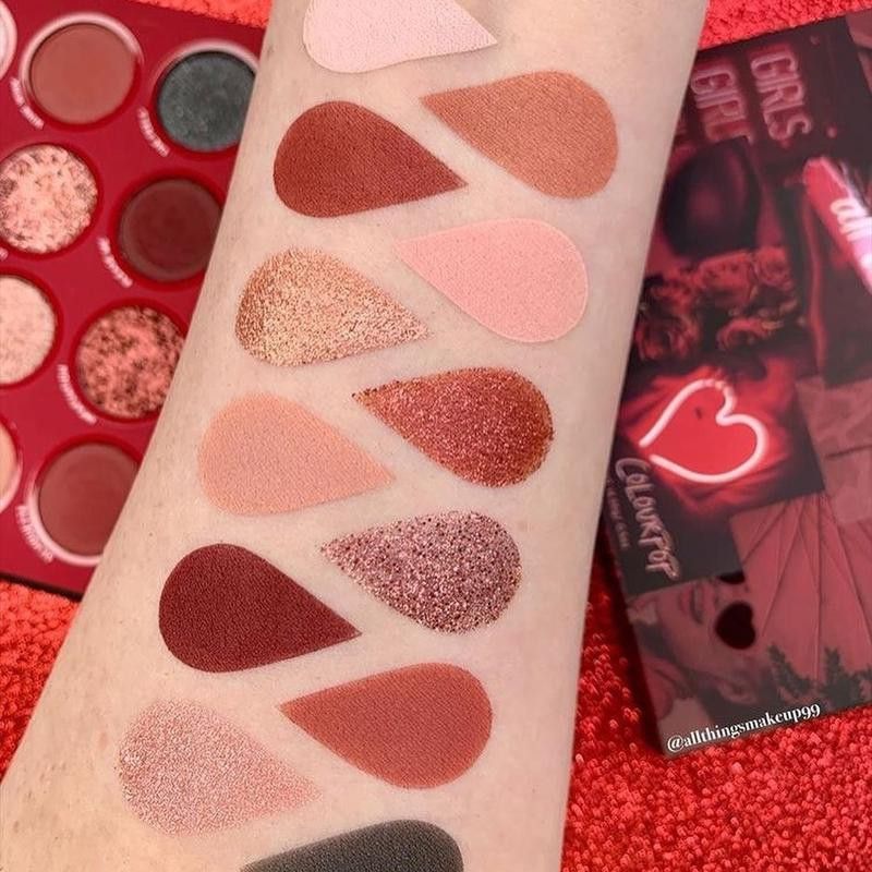  Bảng Màu Mắt 12 Ô COLOURPOP Eyeshadow Pressed Powder Palette 