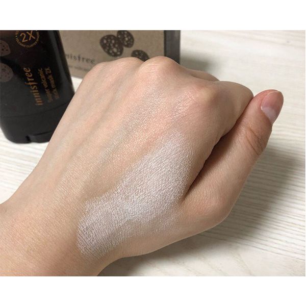 Sáp Trị Mụn Đầu Đen, Kiểm Soát Bã Nhờn Innisfree Super Volcanic Stick Mask 2X