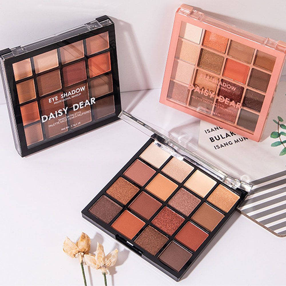 Phấn Mắt Nội Địa Trung Daisy Dear 16 Ô Màu