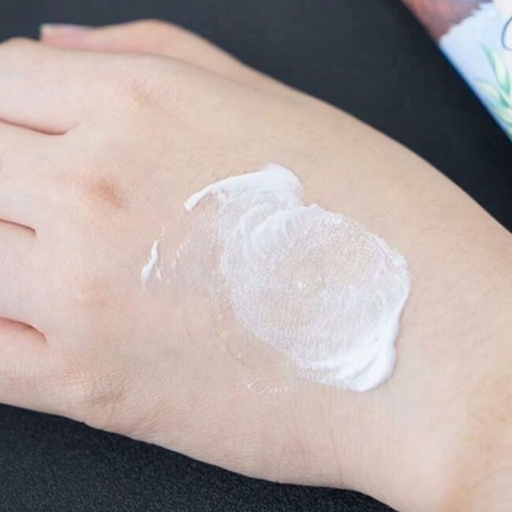 Kem chống nắng ROSIE SeoulRose First Essence Whitening Serum Sunscreen SPF45 PA+++