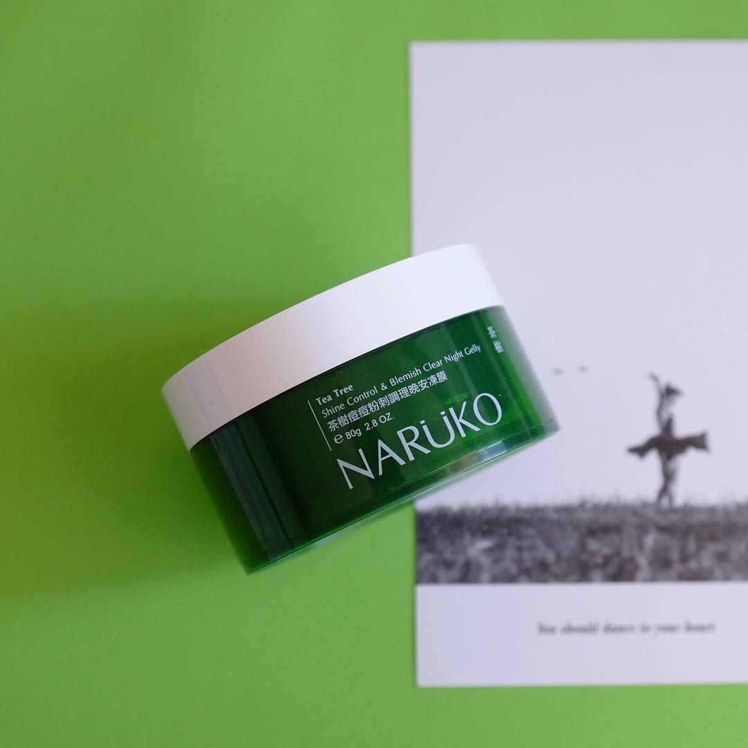 Mặt Nạ Ngủ Trị Mụn NARUKO Tea Tree Shine Control & Blemish Clear Night Gelly