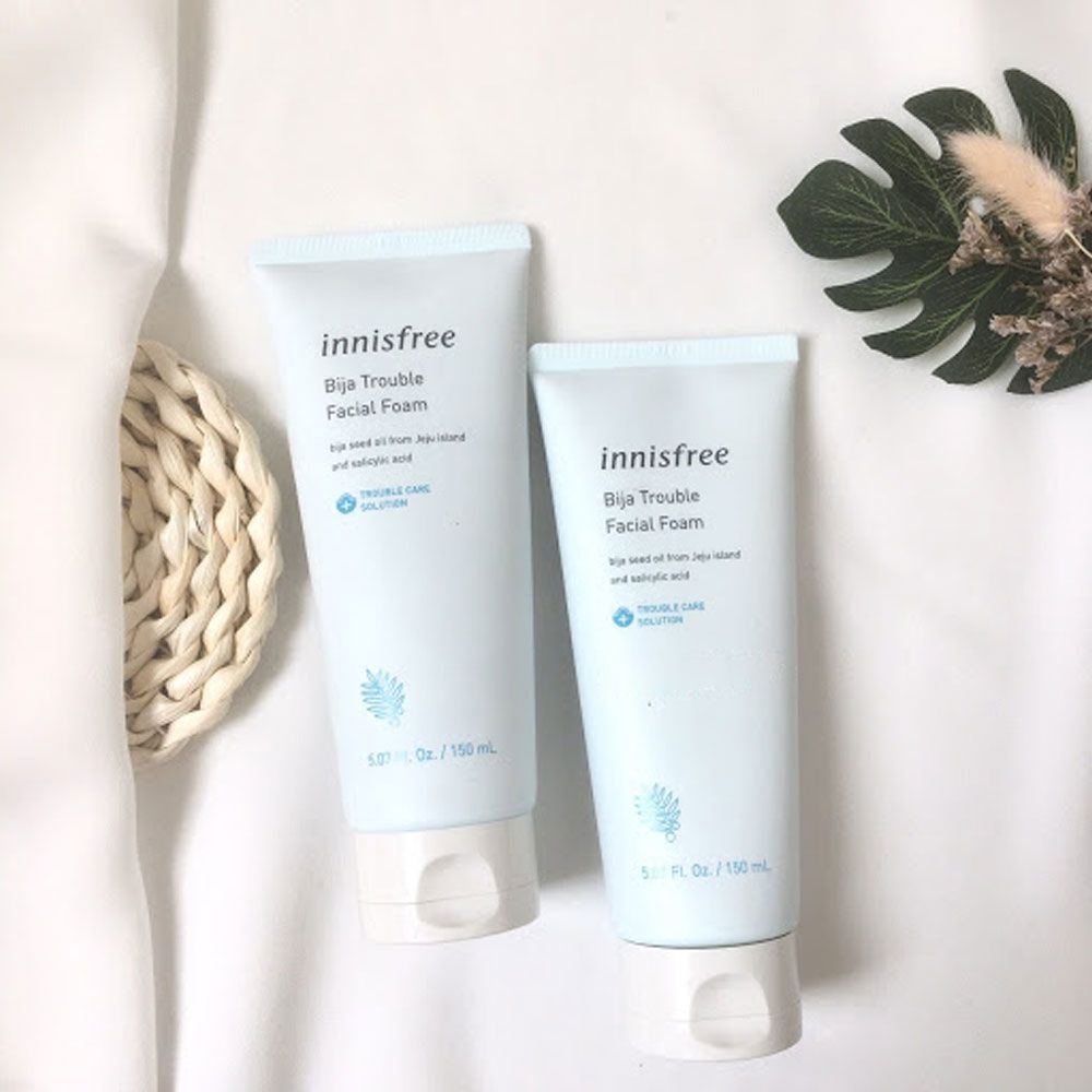 Sữa Rửa Mặt Trị Mụn Innisfree Bija Trouble Facial Foam