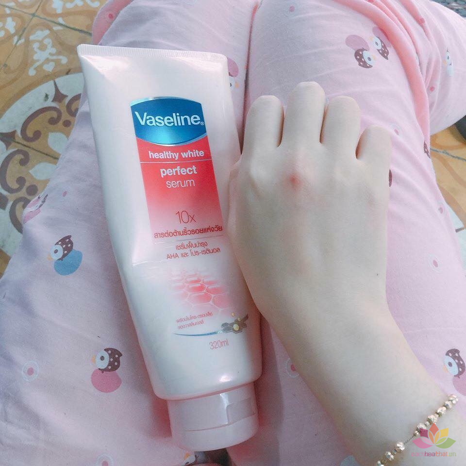 Sữa dưỡng thể trắng da Vaseline Healthy White Perfect Serum 10X - 320ml