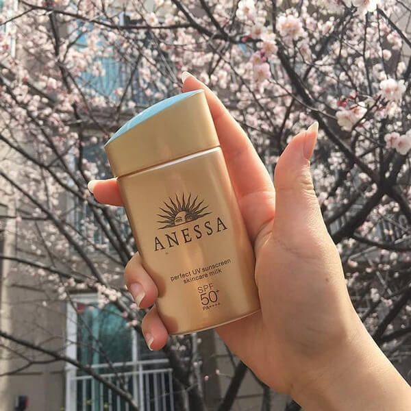 Kem Chống Nắng Anessa Perfect UV Sunscreen Skincare Milk Spf 50+ Pa++++ (không tích điểm)
