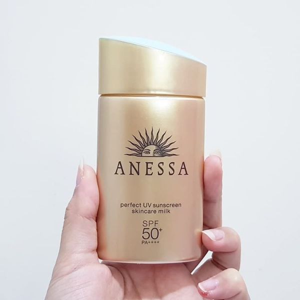 Kem Chống Nắng Anessa Perfect UV Sunscreen Skincare Milk Spf 50+ Pa++++ (không tích điểm)