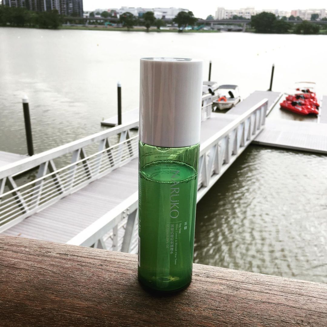 Nước Hoa Hồng Naruko Tea Tree Shine Control & Blemish Clear Toner 150ml