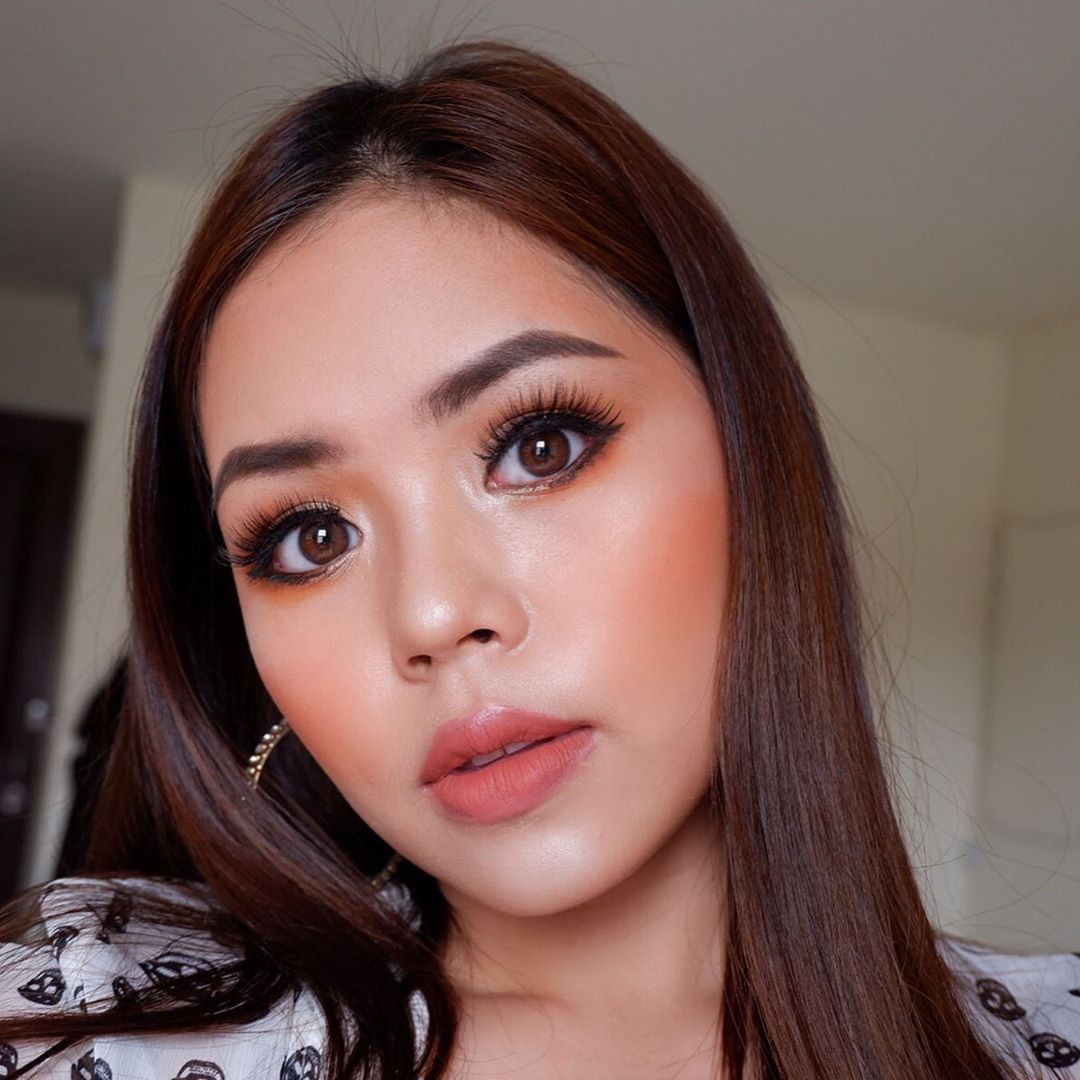 Phấn Phủ Sivanna Colors Diamond Rose Essence Oil Smooth Powder HF6033