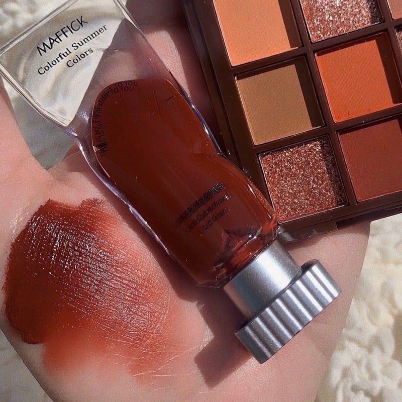 Son Kem Lì Dạng Tuýp Trong Suốt MAFFICK Ice Cube Velvet Lip Glaze Nội Địa Trung