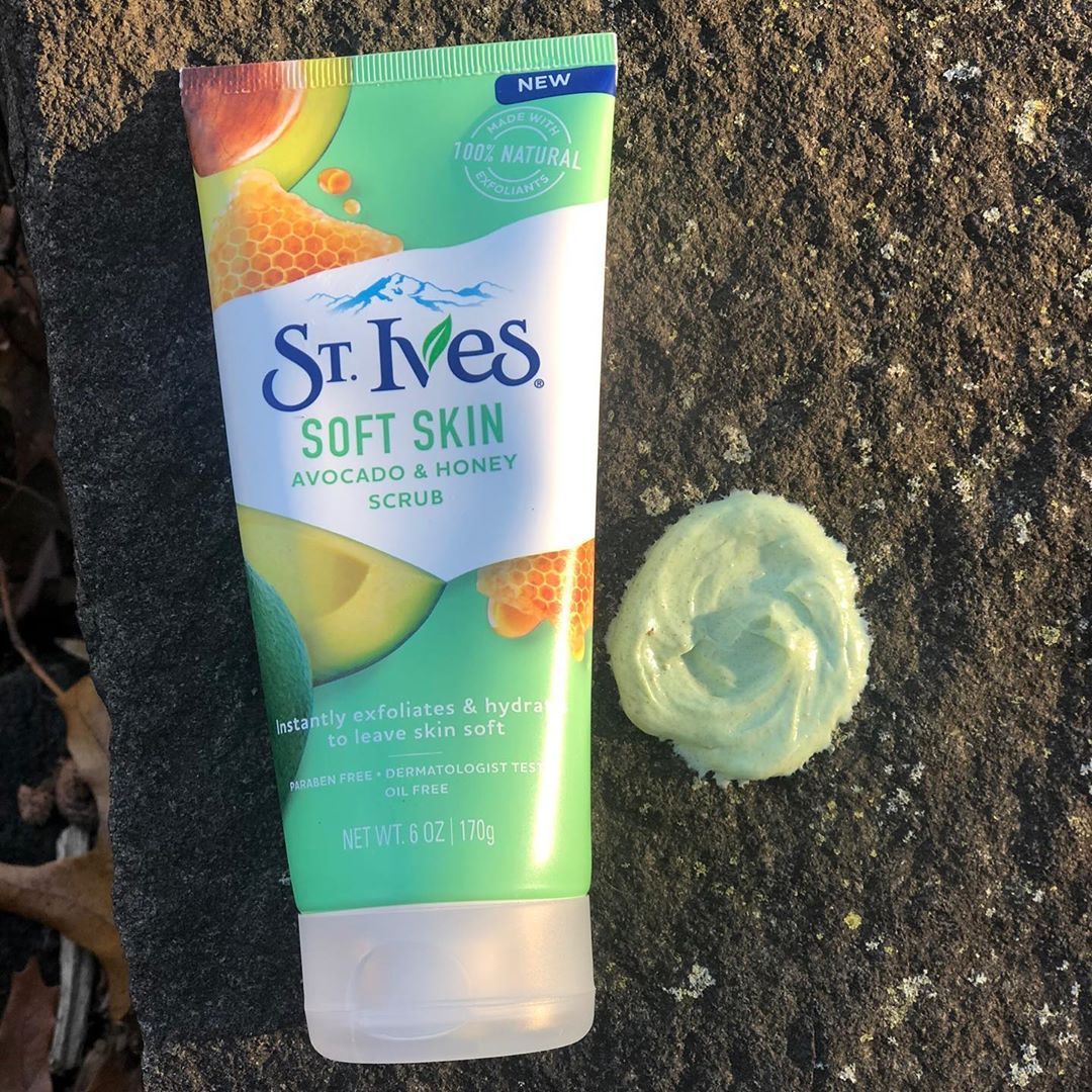 Tẩy tế bào chết da mặt St.Ives Scrub