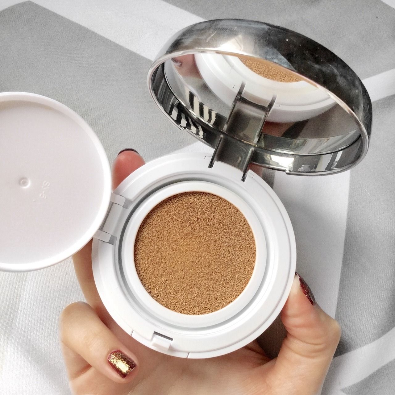 Phấn Nước Kiềm Dầu Missha M Magic Cushion SPF50+/PA+++