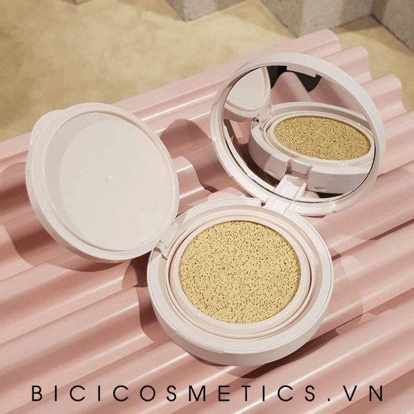 Phấn nước Huxley Moist Cushion Own Attitude