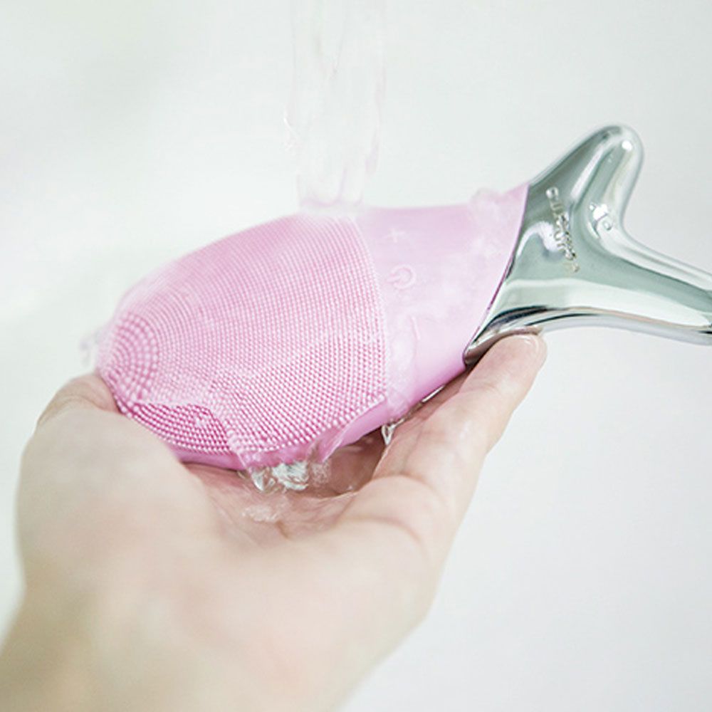 Máy rửa mặt đuôi cá WellDerma Cleansing Fish