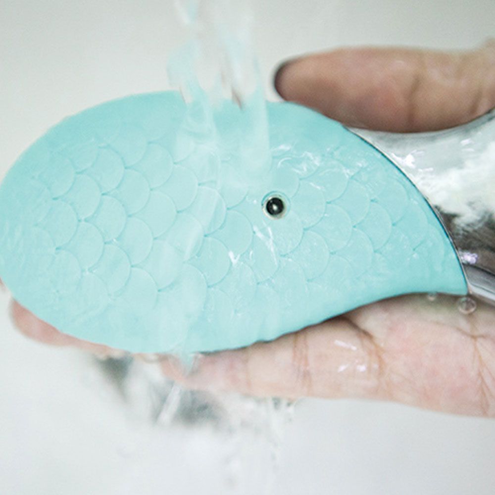 Máy rửa mặt đuôi cá WellDerma Cleansing Fish
