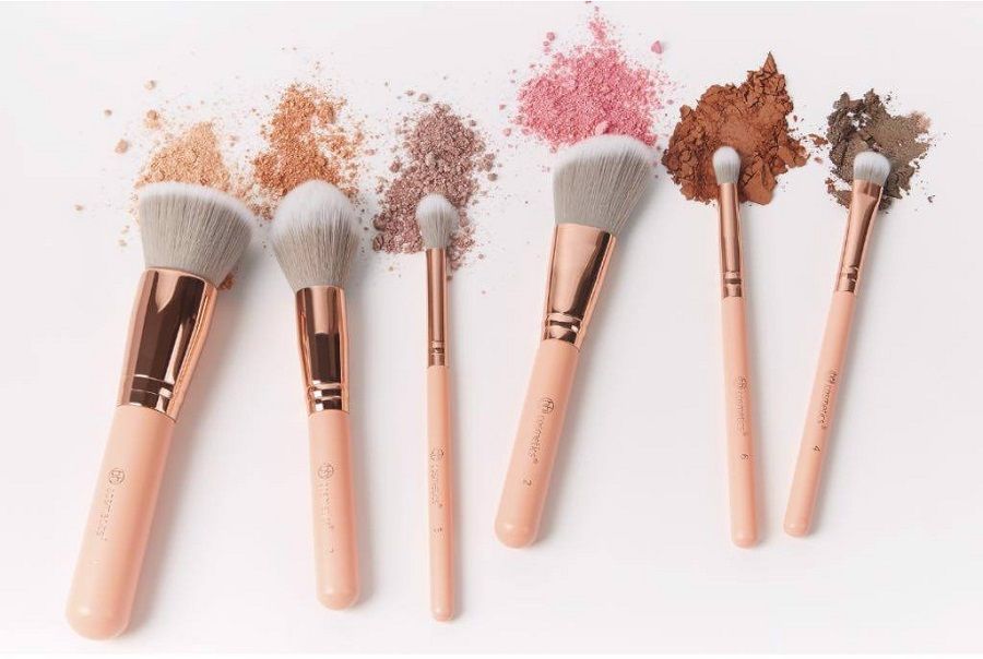  Bộ Cọ 6 Cây Kèm Túi BH COSMETICS Petite Chic 6 Piece Mini Brush Set With Bag 