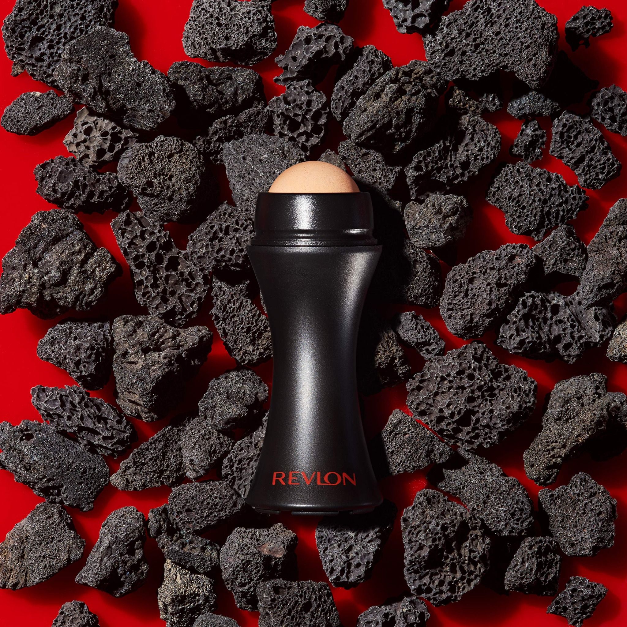 Thanh Lăn Hút Dầu Revlon Real Volcanic Stone Oil Control Facial Roller