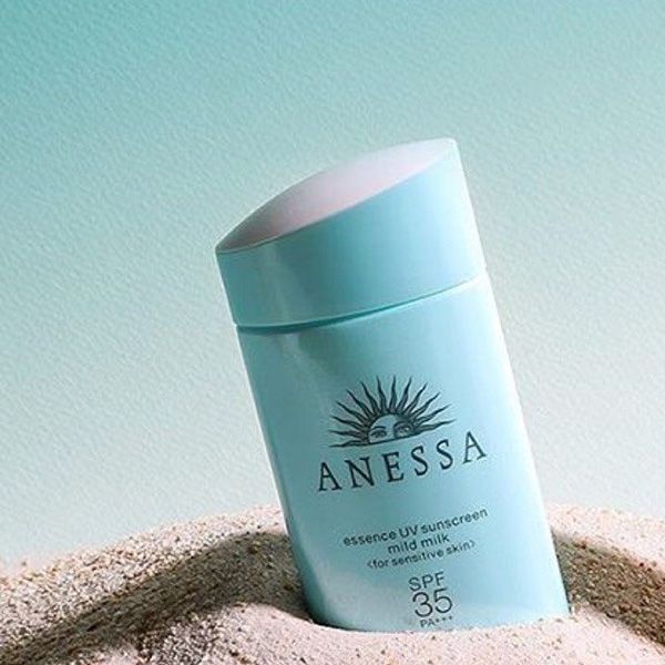 Sữa Chống Nắng Dành Cho Da Nhạy Cảm Anessa Essence UV Sunscreen Mild Milk SPF35/PA+++
