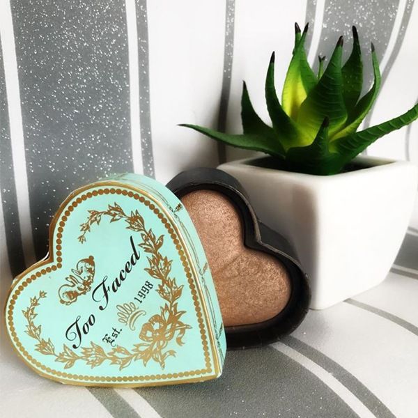 Phấn Tạo Khối Too Faced Sweethearts Bronzer