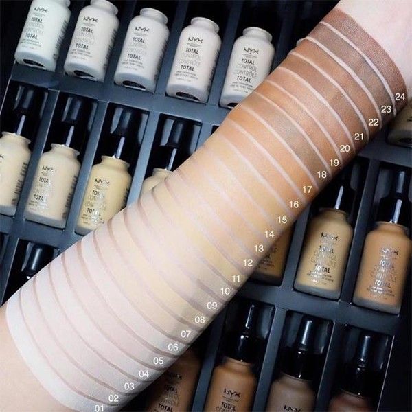 Kem Nền NYX Total Control Drop Foundation - TCDF03