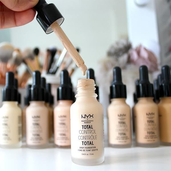 Kem Nền NYX Total Control Drop Foundation - TCDF03