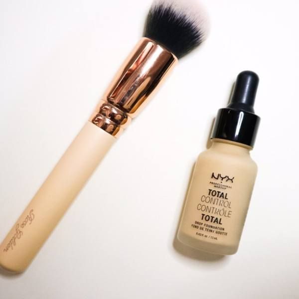 Kem Nền NYX Total Control Drop Foundation - TCDF03